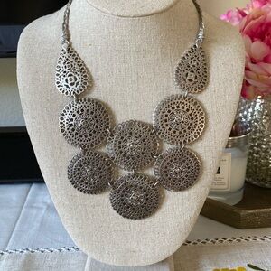 VINTAGE! Stella & Dot Silver Medina statement necklace. ADJUSTABLE.